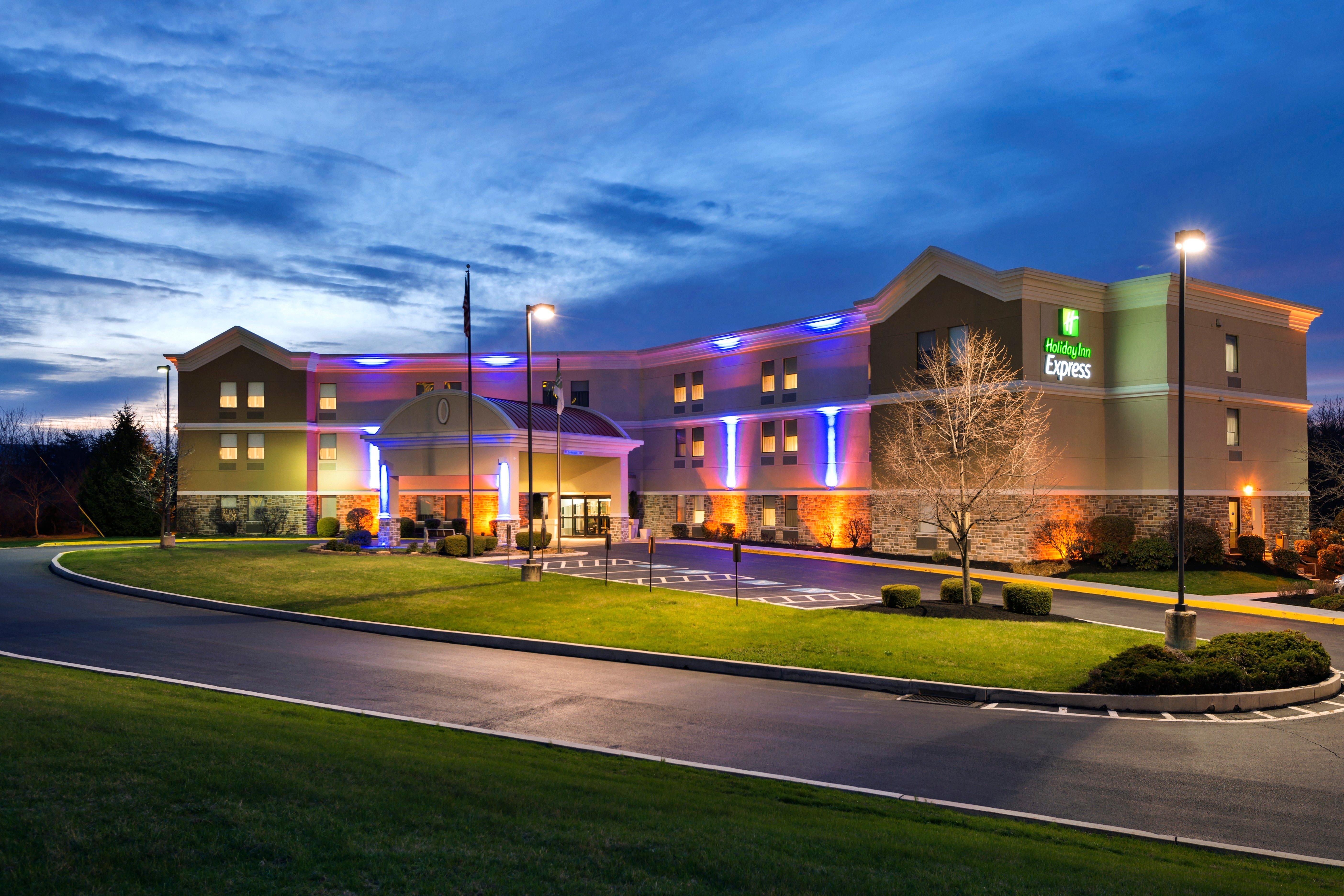 Holiday Inn Express Harrisburg I-81 - Hershey By Ihg Manadahill Extérieur photo