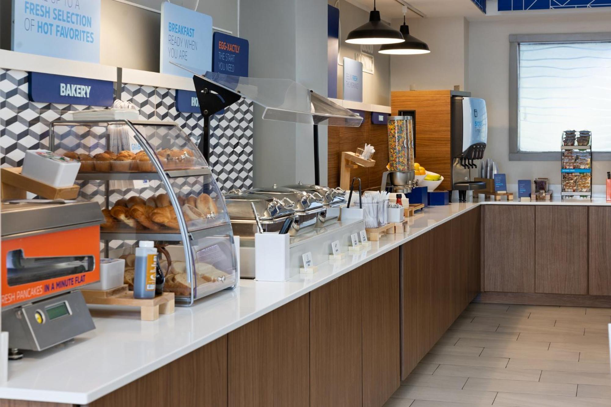 Holiday Inn Express Harrisburg I-81 - Hershey By Ihg Manadahill Extérieur photo